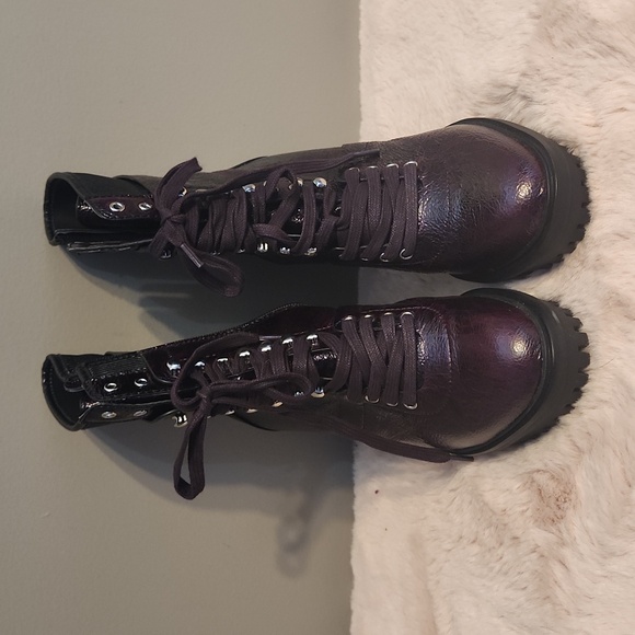 Vince Camuto Boots - Picture 3 of 6